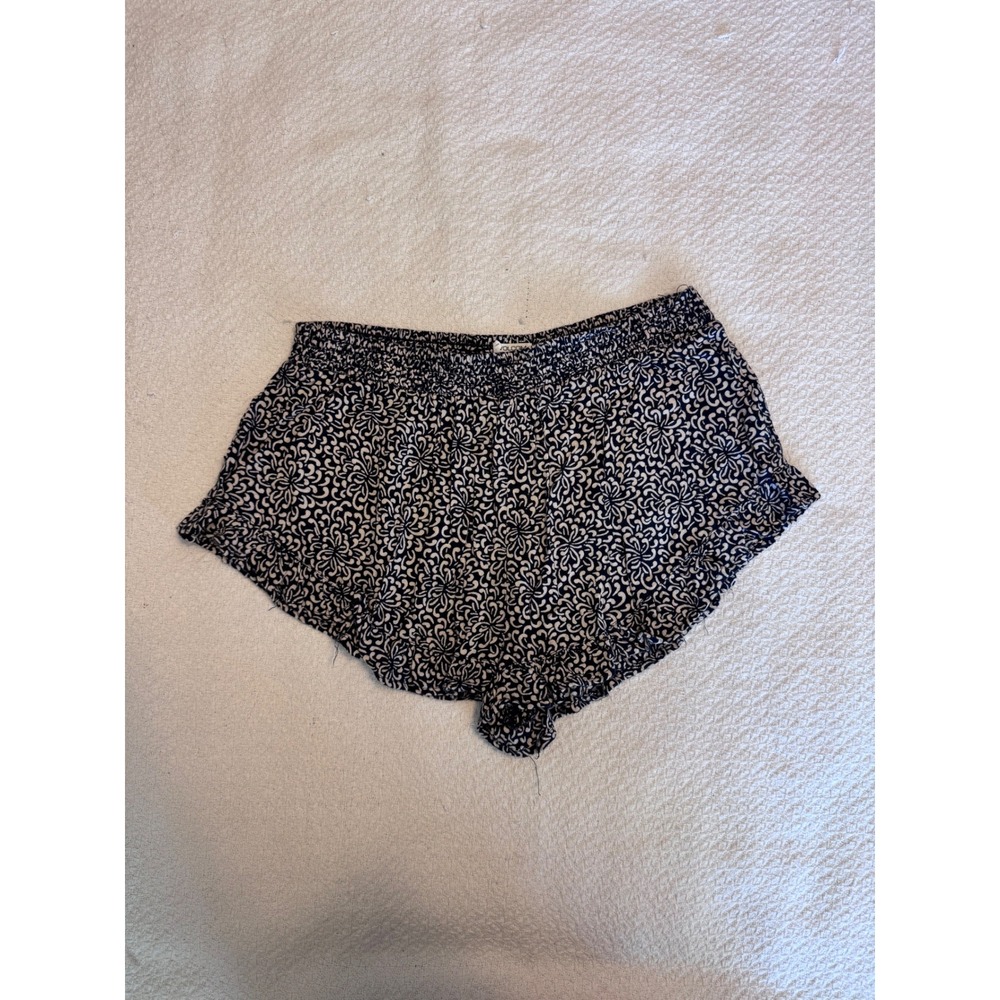 Volcom Womens Navy Blue White Floral Smocked Waist Dolphin Hem Shorts Size S
